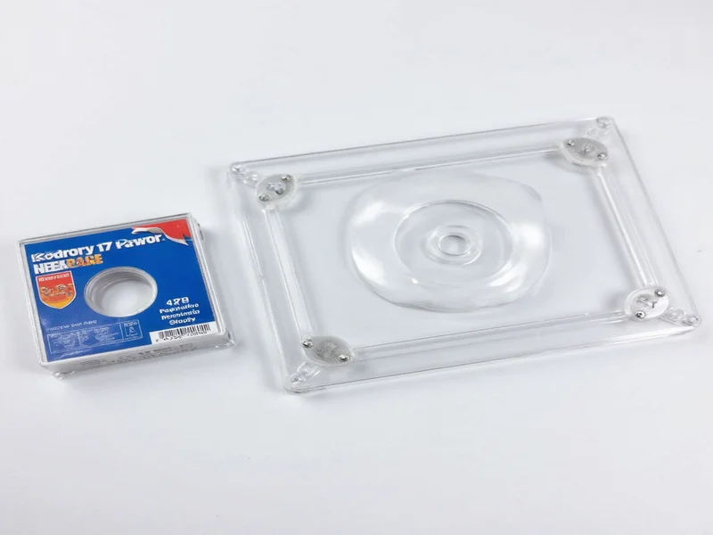 Acrylic router mounting plate with wing nut adjustment system