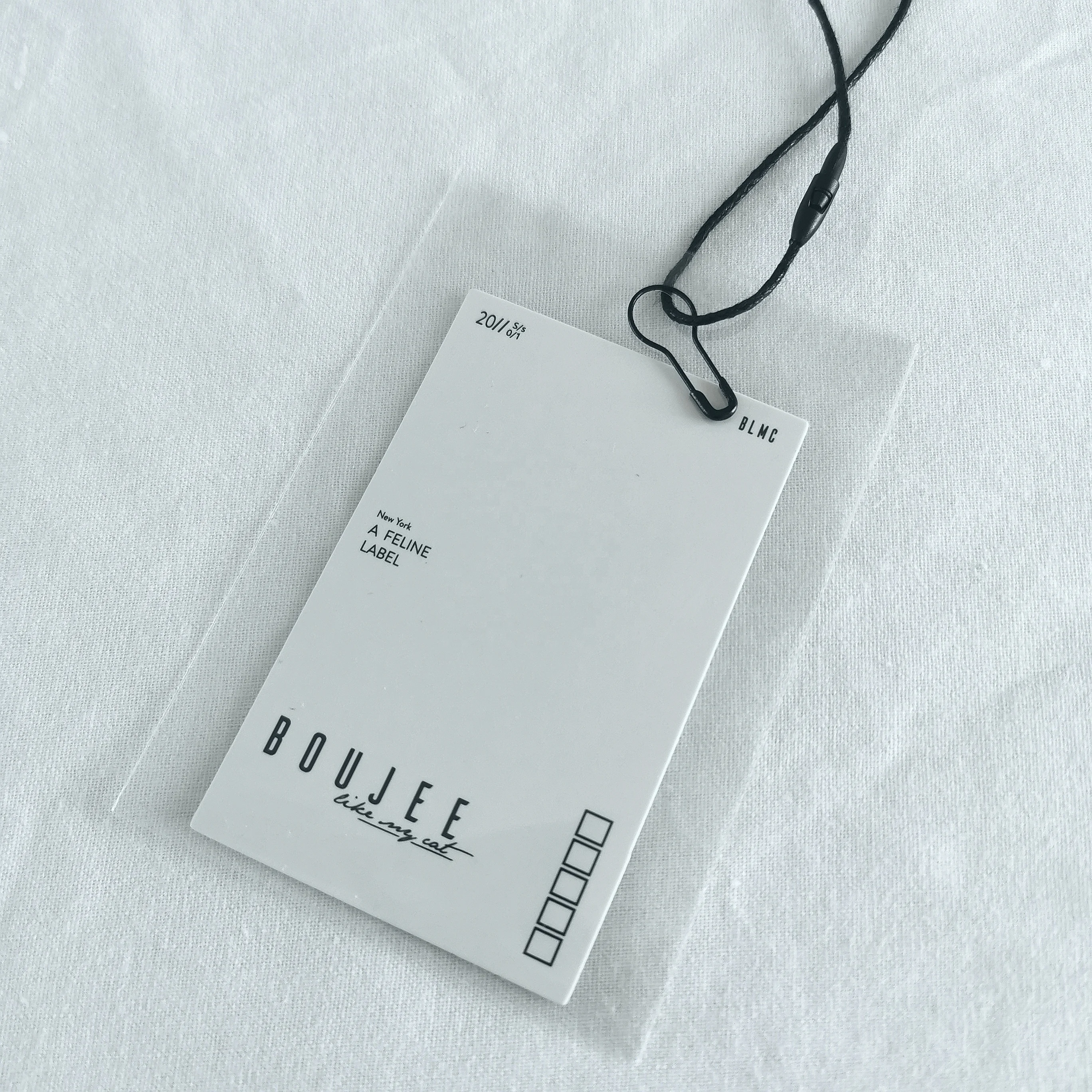 

High grade hangtags custom clothing hang tag with OPP pouch