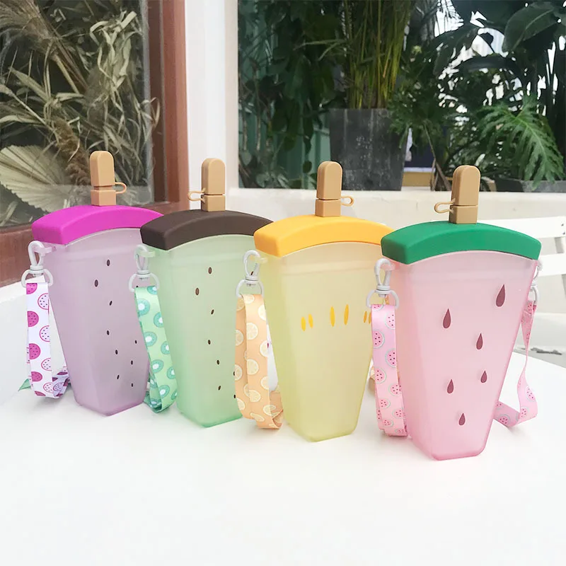 

Summer simple Korean version of the water plastic silica gel watermelon strap straw cold drink water cup student water cup, Color as pictures