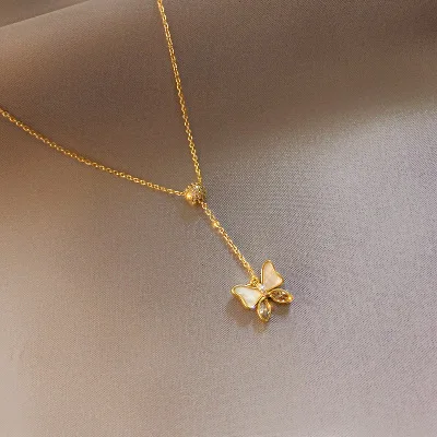 

2021 Hot Selling Shiny CZ Paved Butterfly Necklaces Adjustable Shell Butterfly Pendant Necklaces for Girls
