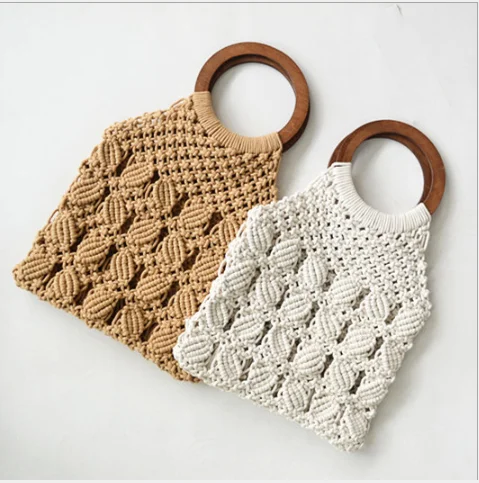 

Spring and Summer Wooden Handle Woven Clutch Bag Hollow Holiday Beach Bag Straw Handbags For Ladies