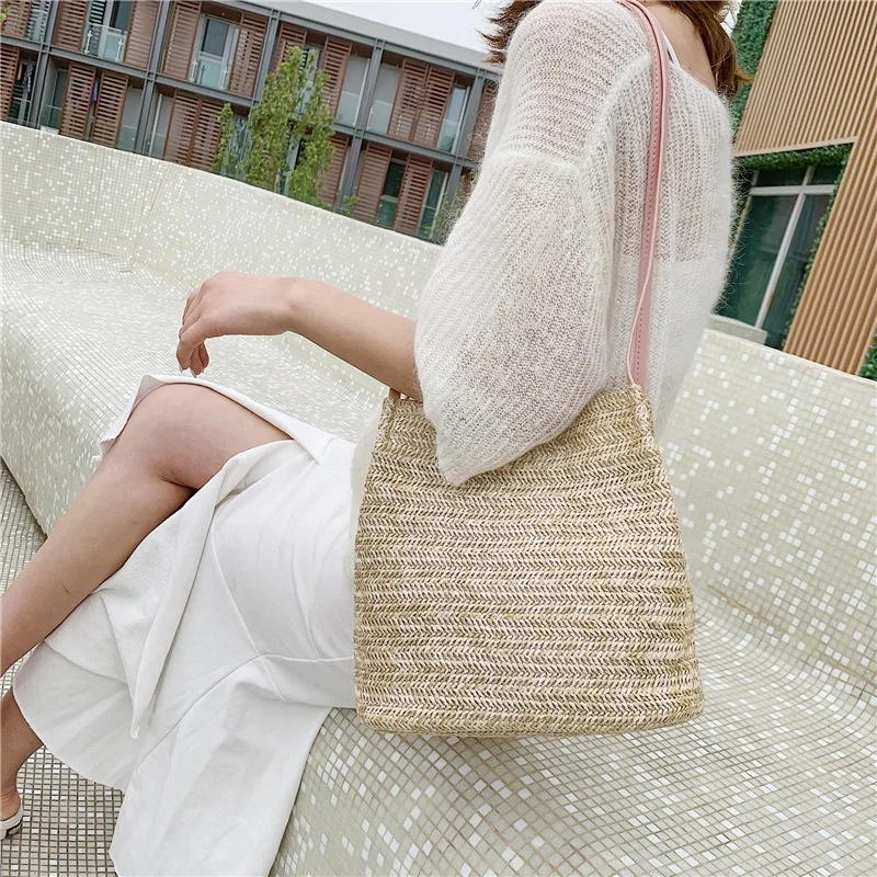

Professional Wholesale Bali Straw Bag For Wholesales, Brown,white,pink