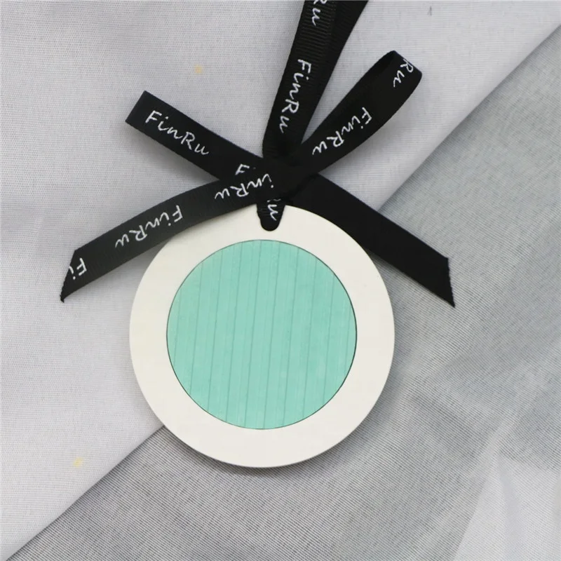 

Color Matched White Green Hanging Scented Ceramic Aroma Pendant Air Freshener Porcelain Flower Oil Diffuser