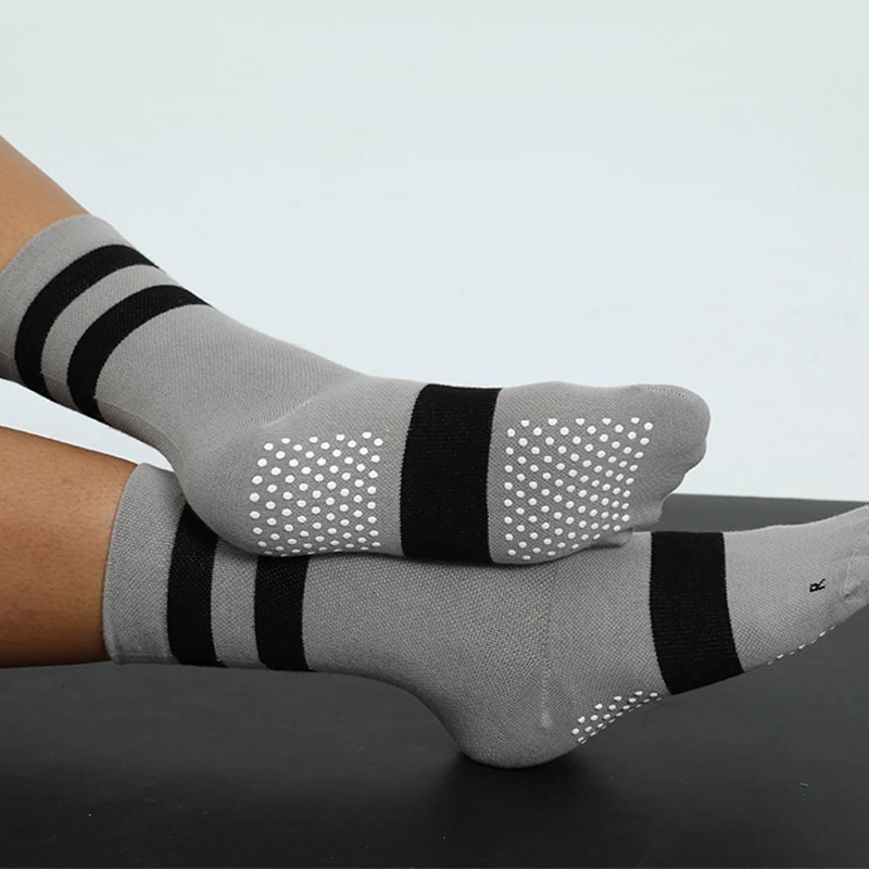 

Non-Slip Pure Barre Ballet Socks Pilates With Grips For Women 4 Pack Custom Logo Barre Yoga Socks