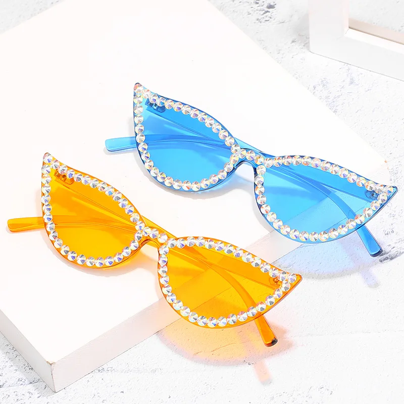 

DCOPTICAL 2021 Luxury Cat Eye Leaf Heart Shape Sun Glasses Diamond Rich Gafas De Sol Bling Translucent Sunglasses with UV400