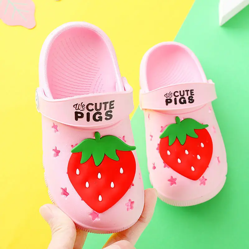 

Children's slippers summer new Cartoon strawberry slippers children cute non-slip baby kids hole shoes, Purple, pink