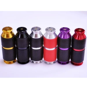 Image of High quality cracker for N2o 8g Nitrous Oxide cartridge N2O Cream Chargers 8g N2O cracker