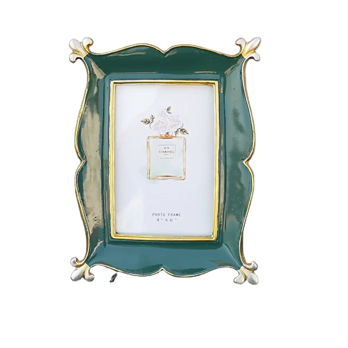 

Trending 6 Inch Green Color Photo Frame Rectangular Resin Picture Frame, Customized color