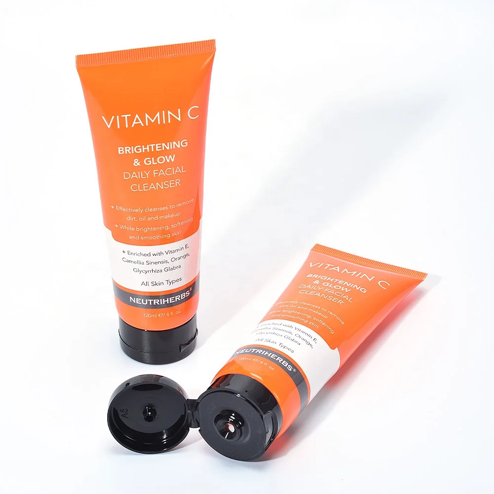 

Best Selling Plump Nourishing Moisturizing Pore clean Brightens Skin VC Face Wash