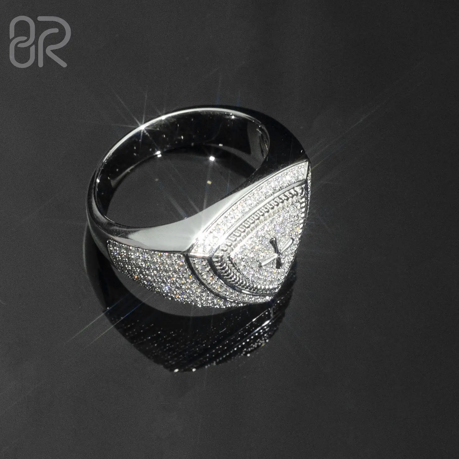 

Luxury Design Triangular 925 Silver Hip Hop Ring Pass Diamond Test Round Brilliant Cut Vvs Moissanite Fine Jewelry Rings