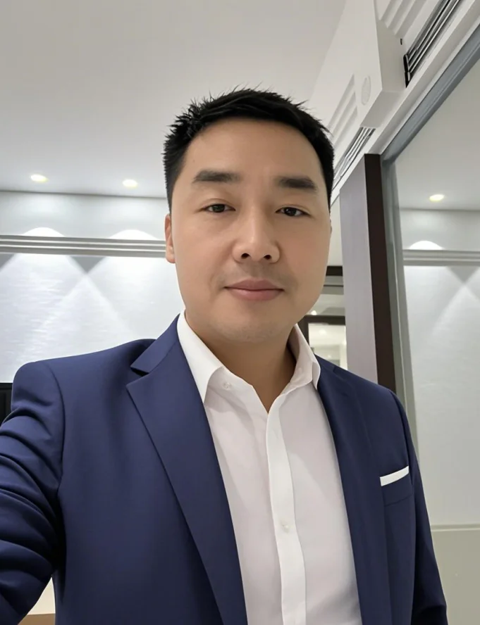 Leonard  Chen