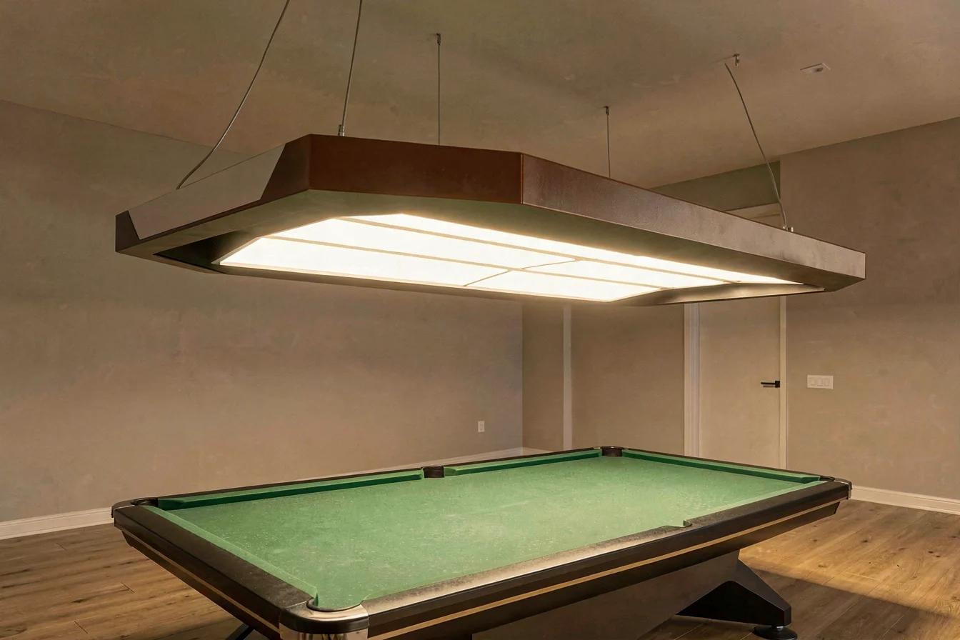 Adjustable LED snooker light