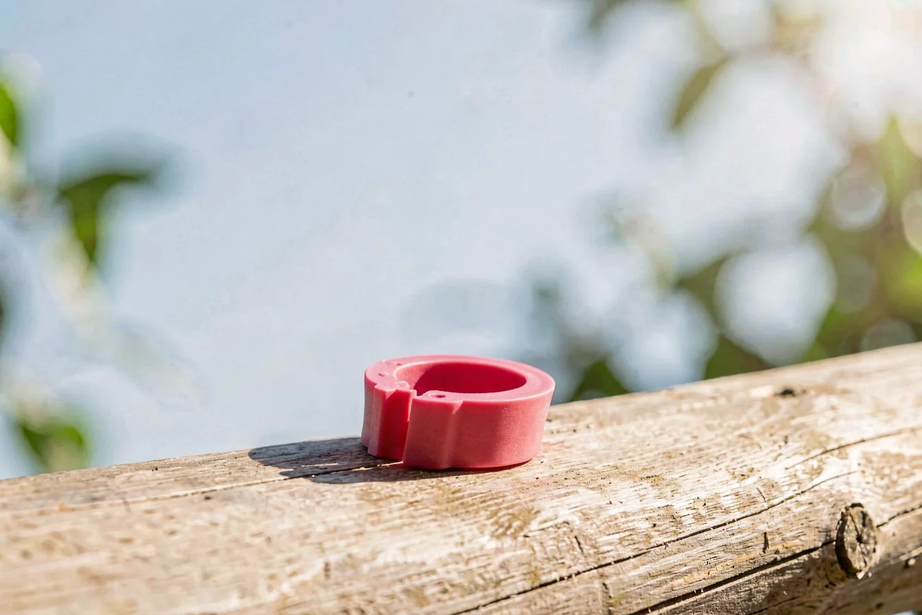 Efficient pigeon tracking ring