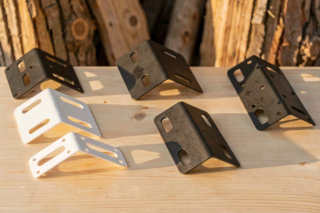 Best-selling double angle bracket