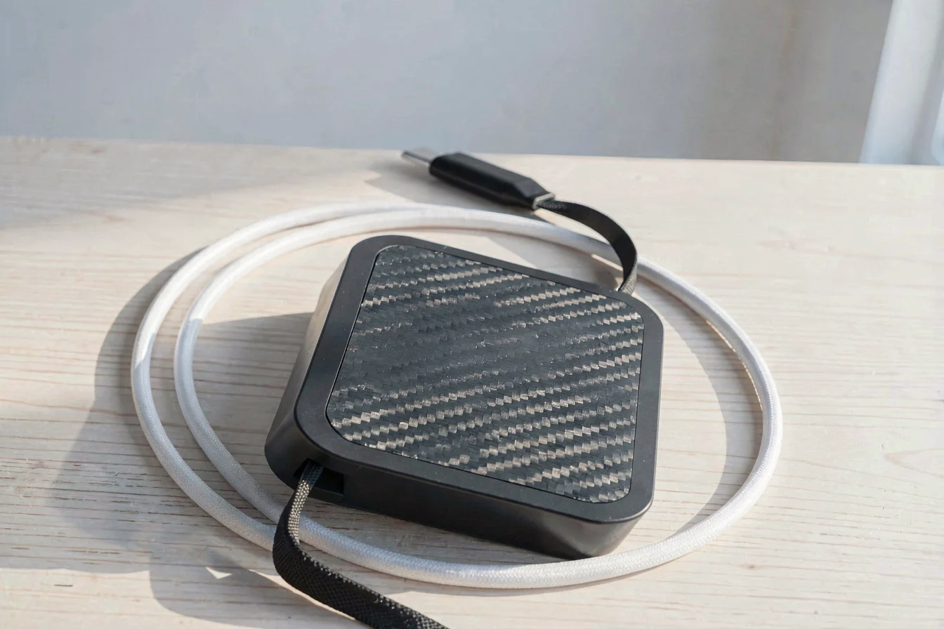 Premium Two-Way Retractable Cable