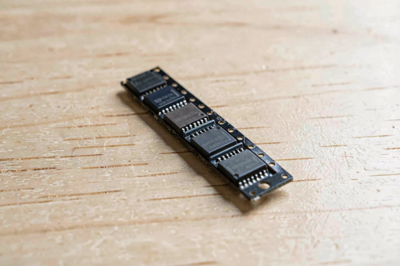 Certified SG3525 PWM Controller price comparison among suppliers