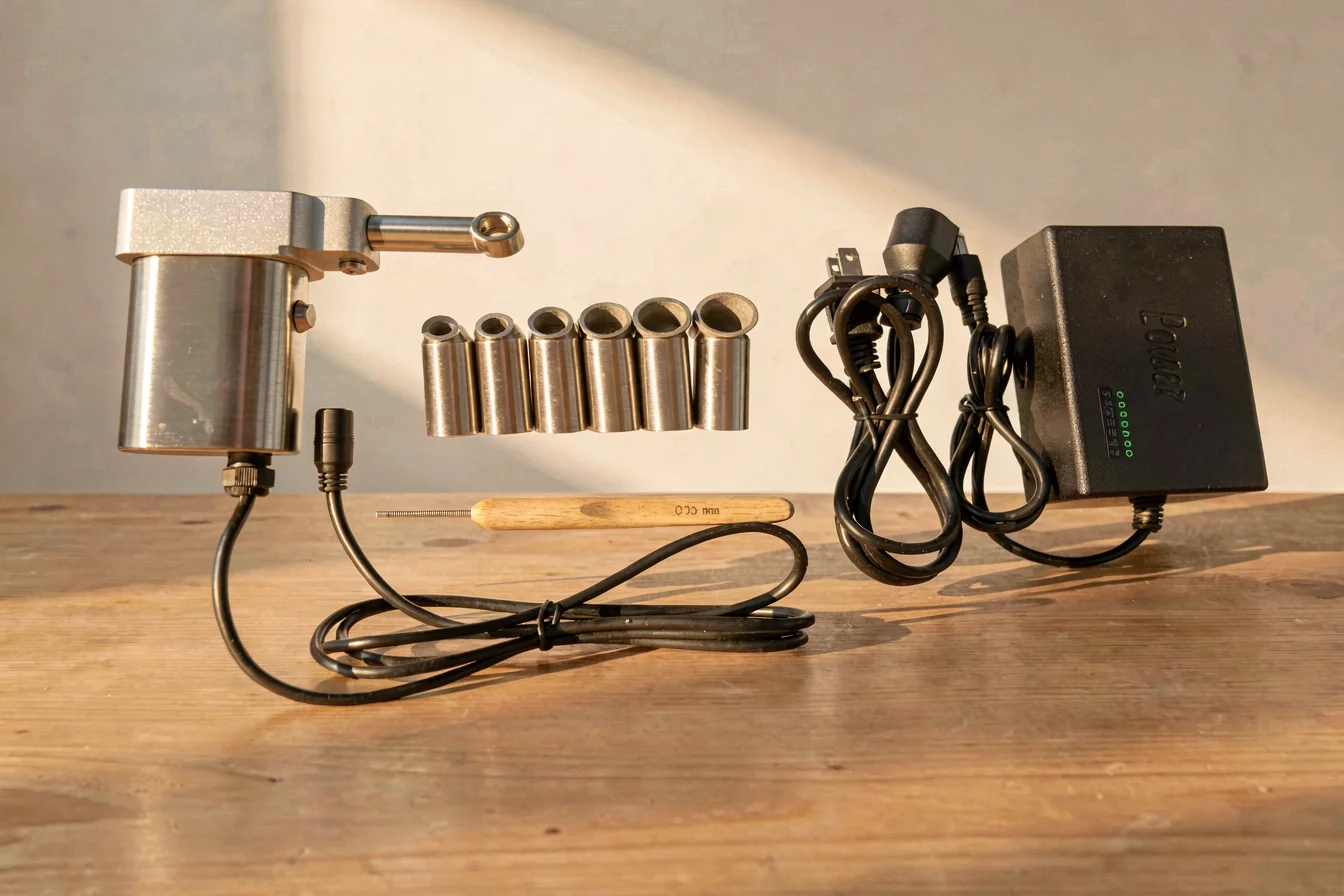 Efficient dreadlock machine