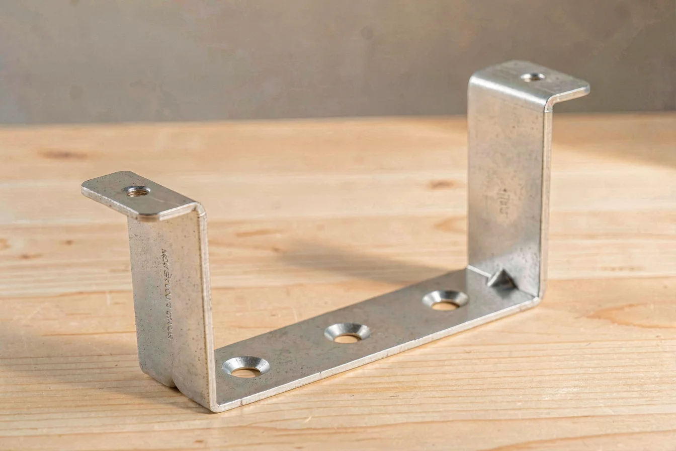 Multi-size u shaped mounting brackets