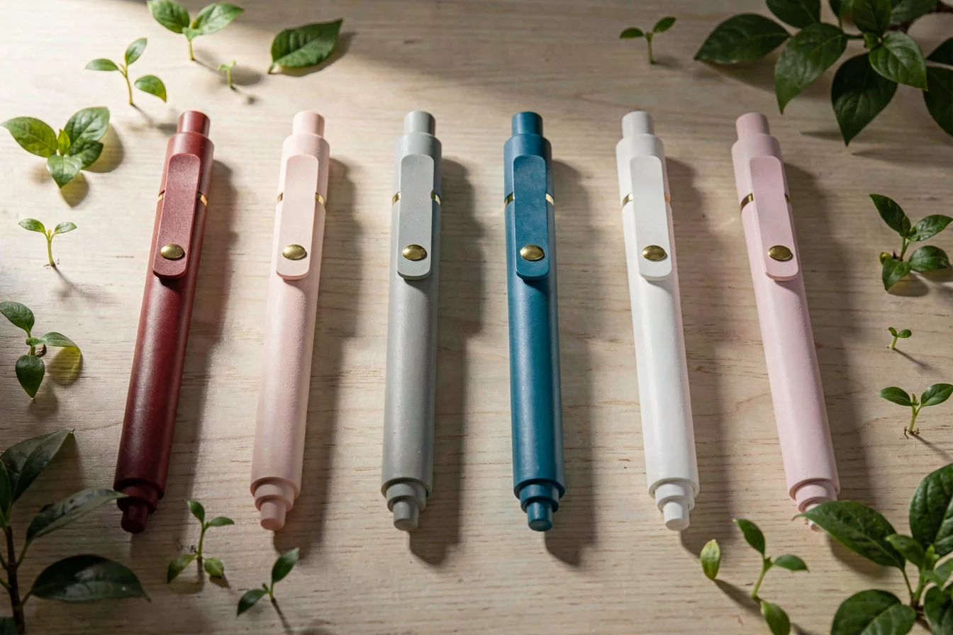 Customizable sprout pen