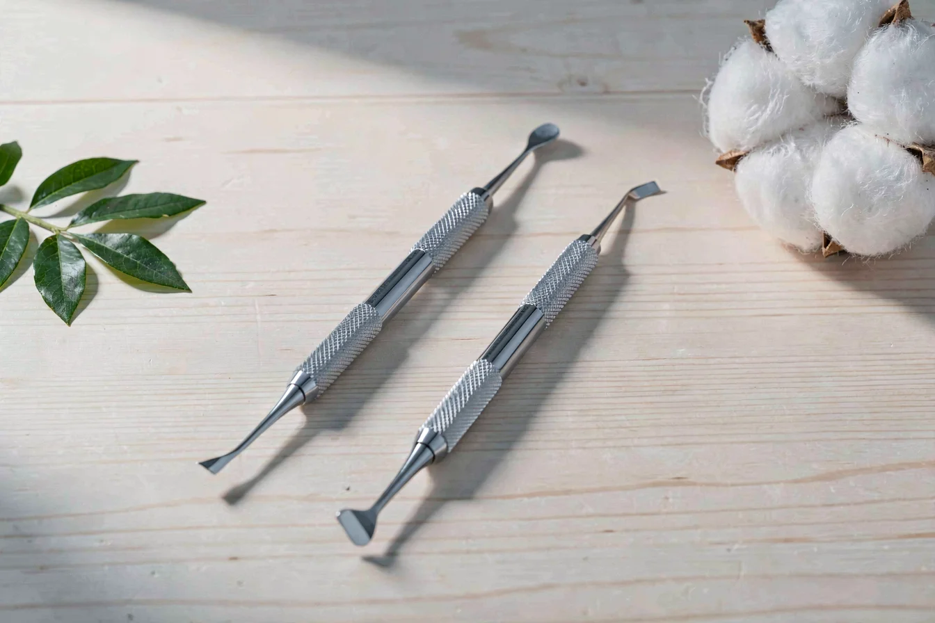 Precision Sharp Curette vs. Dull Curette