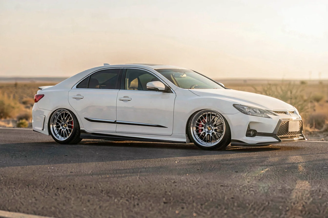 Premium Mark X side skirt vs standard car side skirt