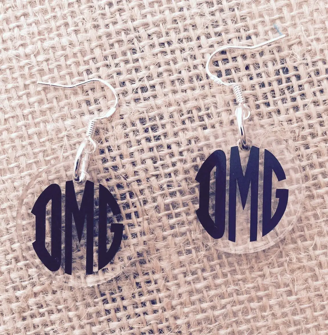 

Minimalism Monogram blank Transparent acrylic disc hook earrings, Picture