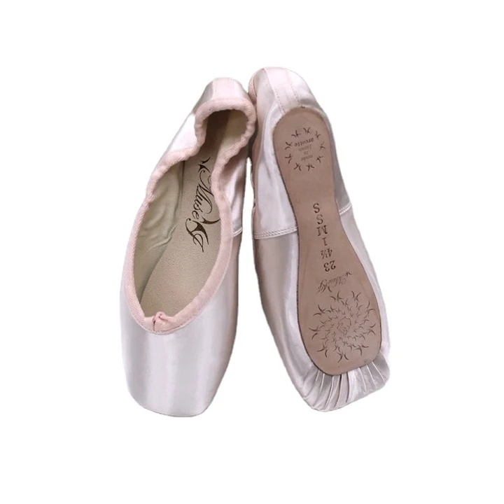 narrow ballet shoes