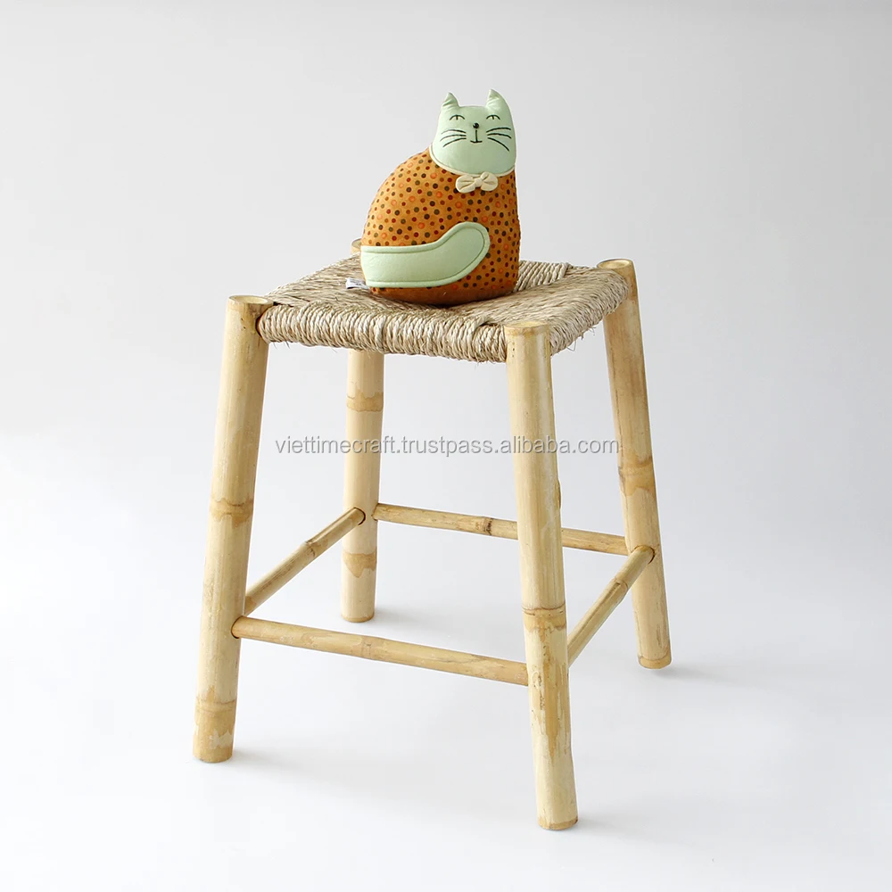Natural Handwoven Rattan Serving Basket Tray With Handles Wholesale