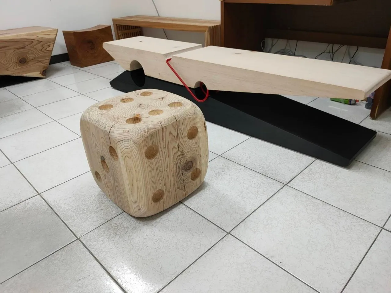 Contemporary Simple Designs Durable Dice Style Chair Buy Scandinavian Design Chairs Solid Wood