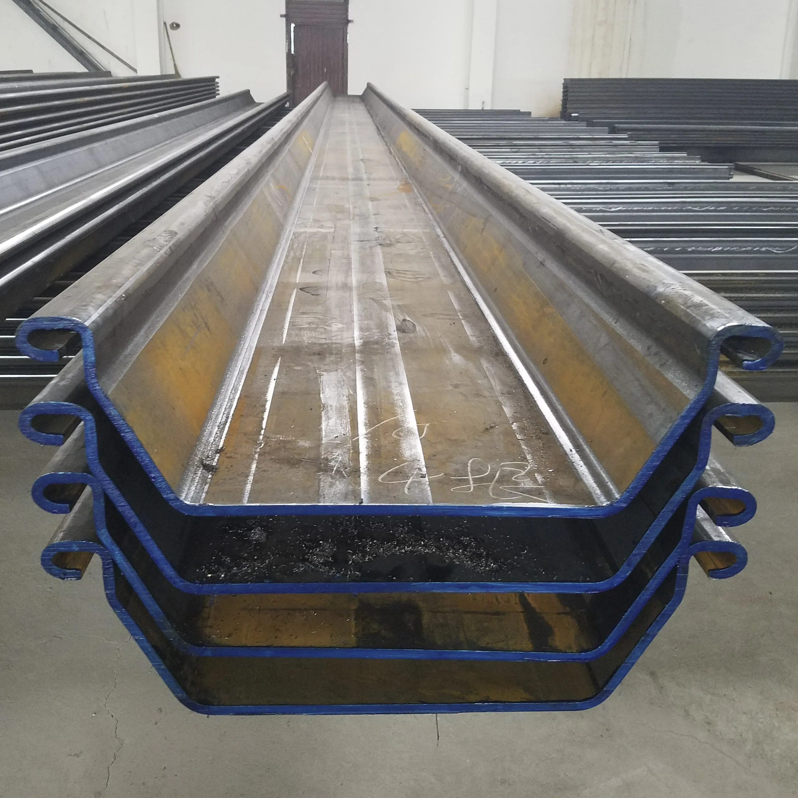 
Good prices new and used sheet pile in different sizes 