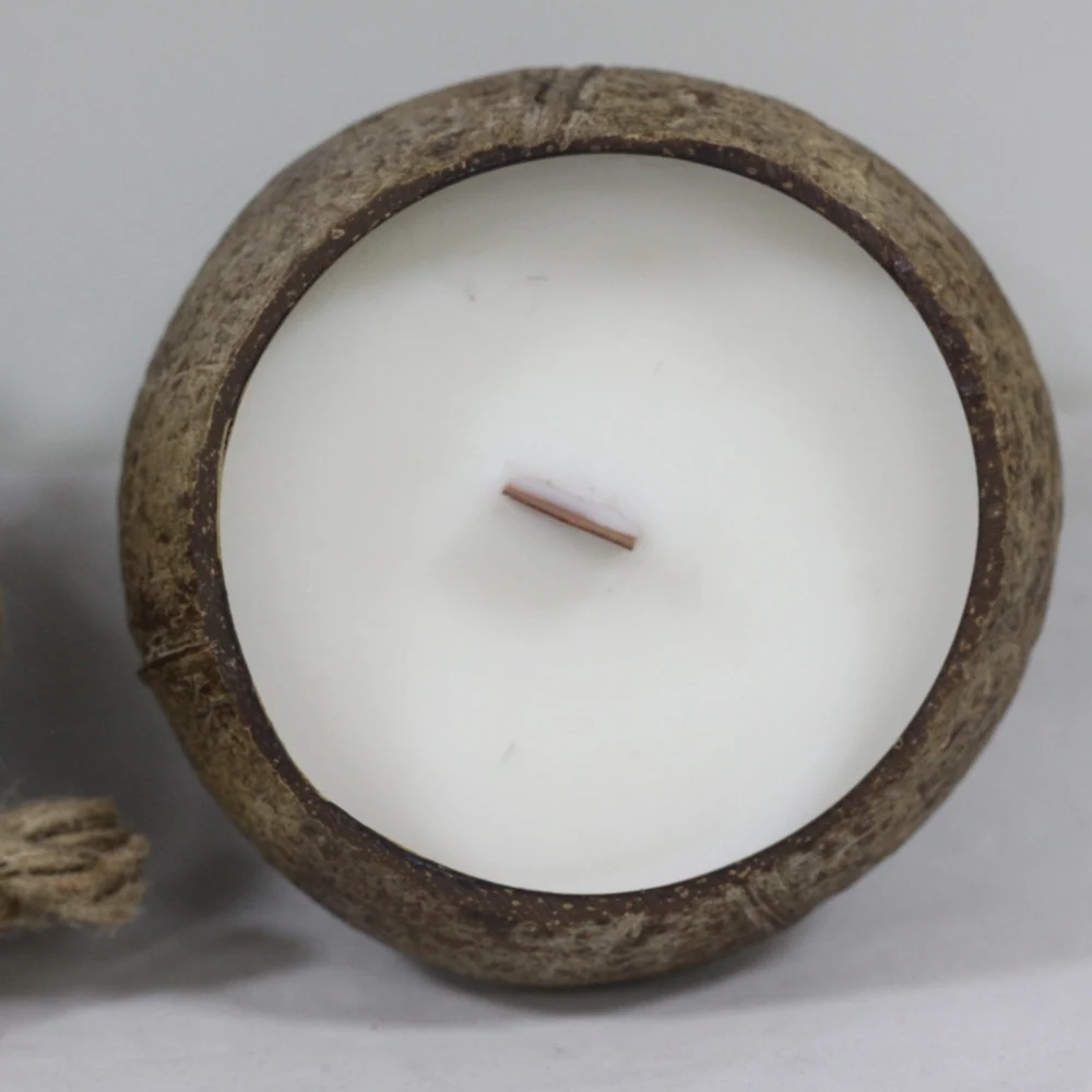 
Crystal coconut shell candle 