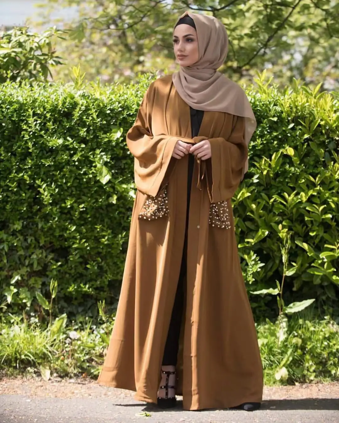 

Islamic women abaya clothing with pocket and belt