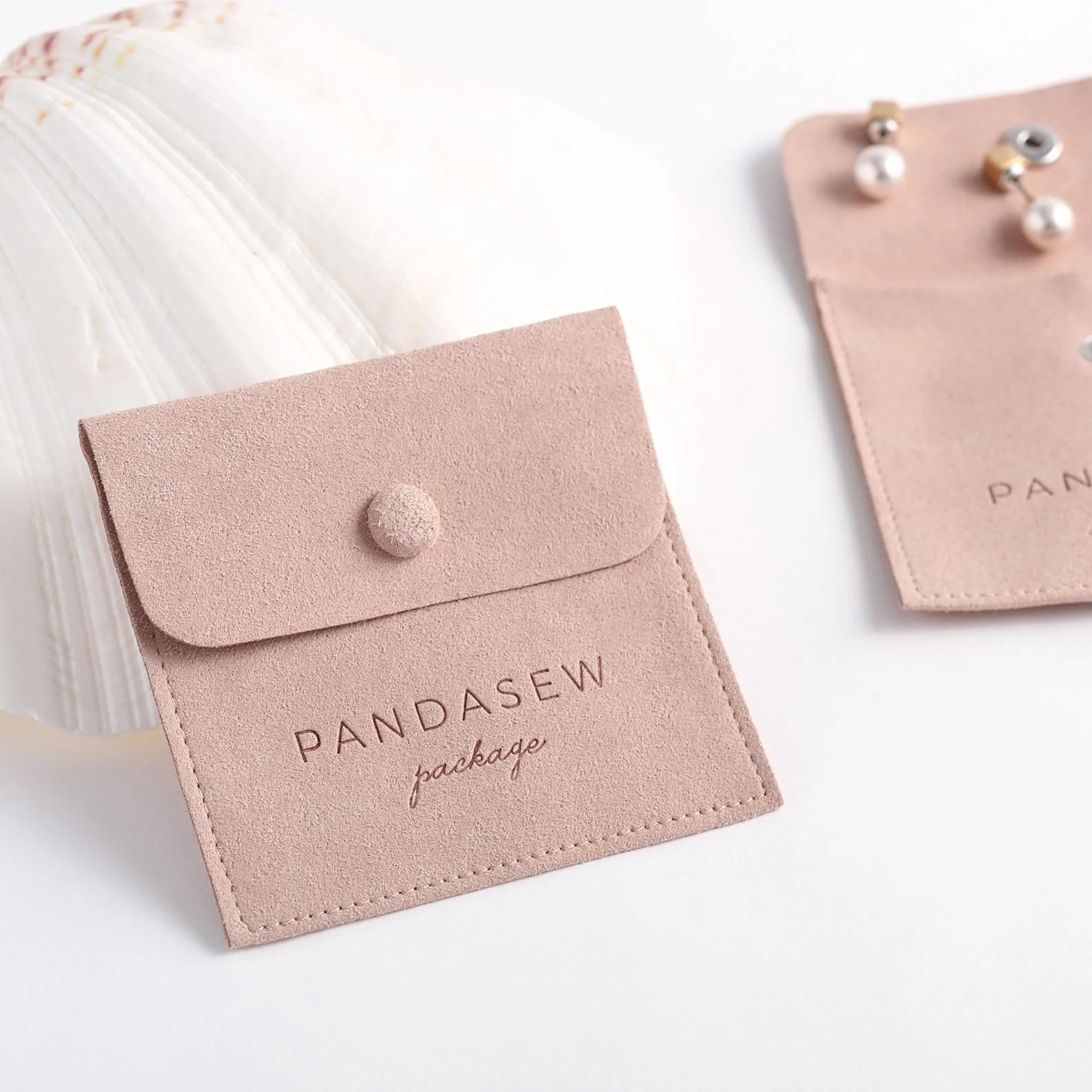 

PandaSew hot sale custom bracelet packaging envelope style microfiber jewelry bag button pouch, Customized color