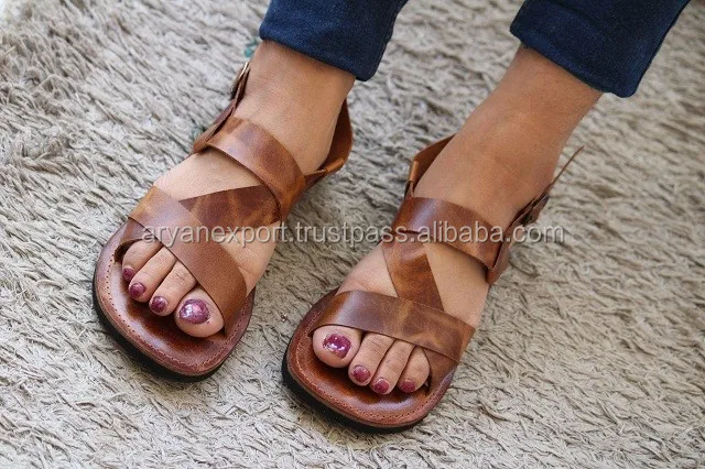 Indian Beloved handmade leather sandals red green brown camel blue caramel  beige - Cooperative Handmade