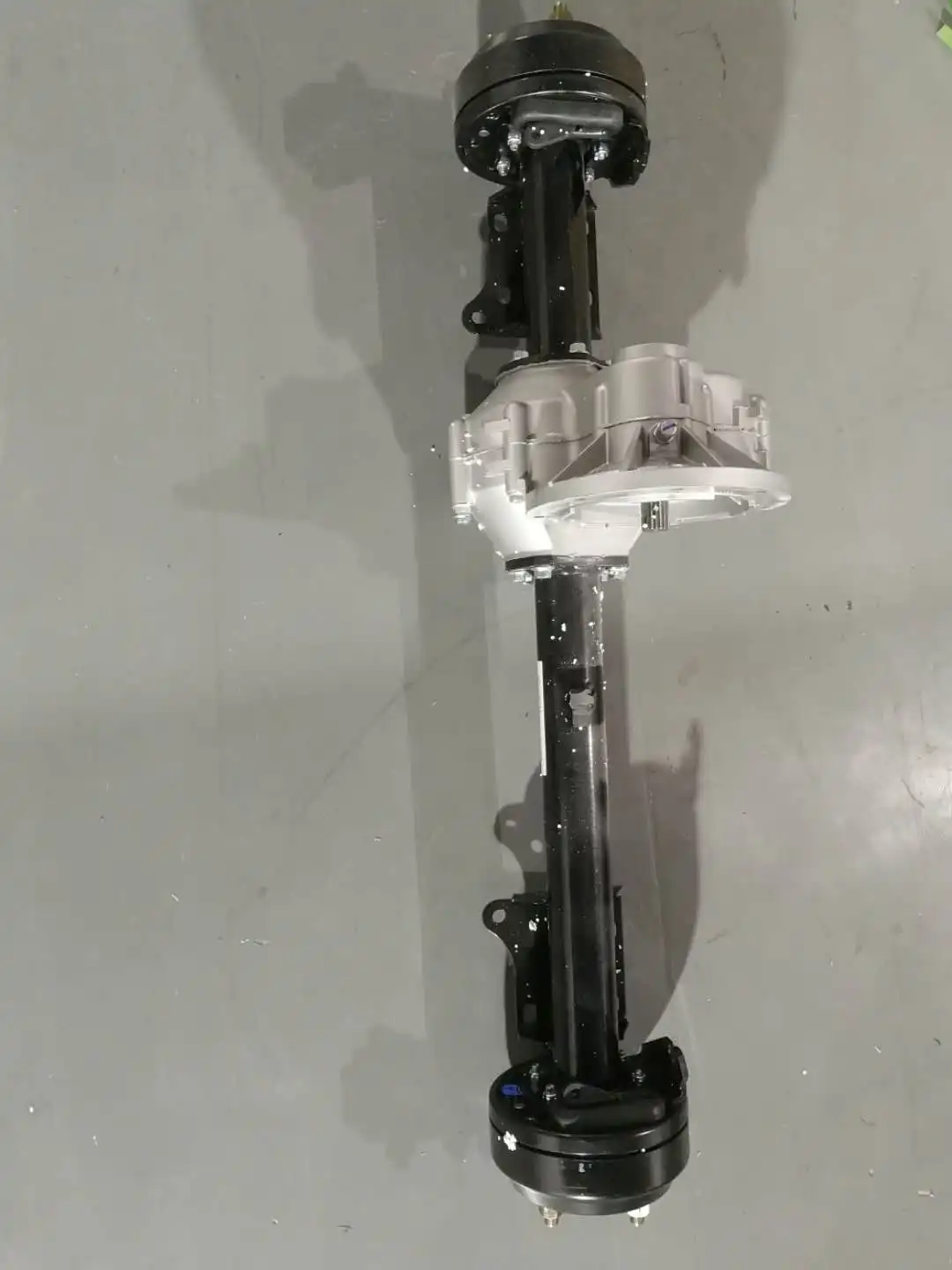 Top axle.jpg