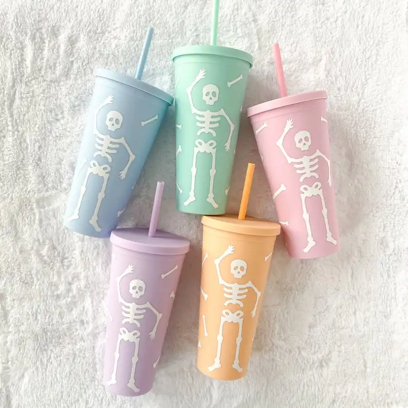 

Wholesale hot sale 24oz Colored mugs Acrylic Reusable Cups with Lids and Straws Double Wall Matte Plastic Bulk Tumblers, Customized color