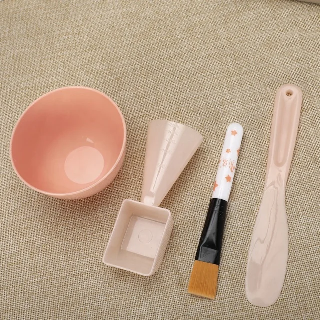 

Facial Care Tools DIY Plastic Cosmetic Face Mixing Bowl Set with Spoon and Spatula, Pink