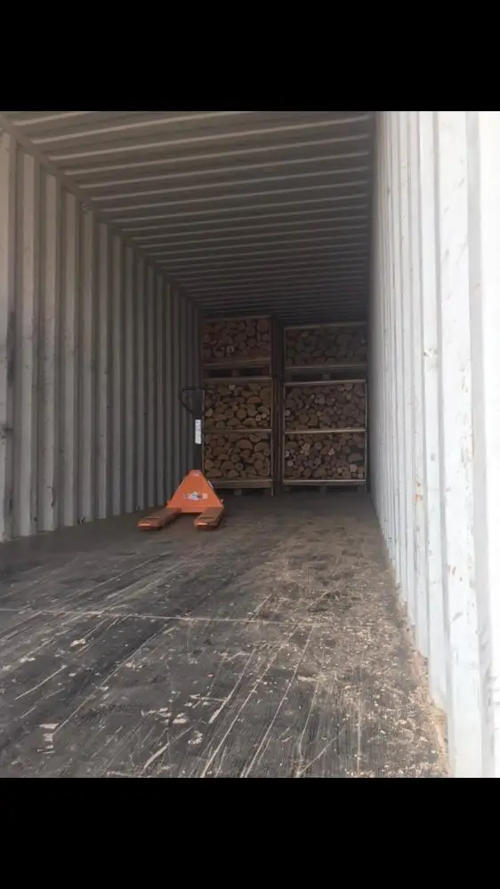 
KILN DRIED FIRE WOOD HARDWOOD FSC CERTIFIED 10-15 % MOISTURE OAK BEECH ASH 