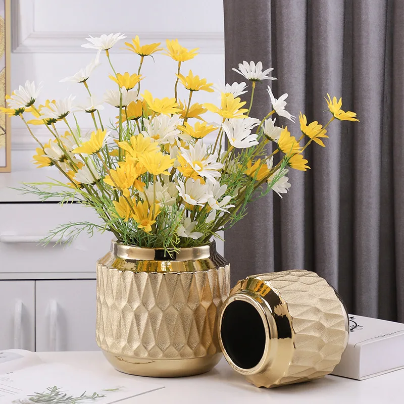 

simple decorative gold frosted flowerpot vase modern luxury indoor succulent planters ceramic fluted vase flower pot