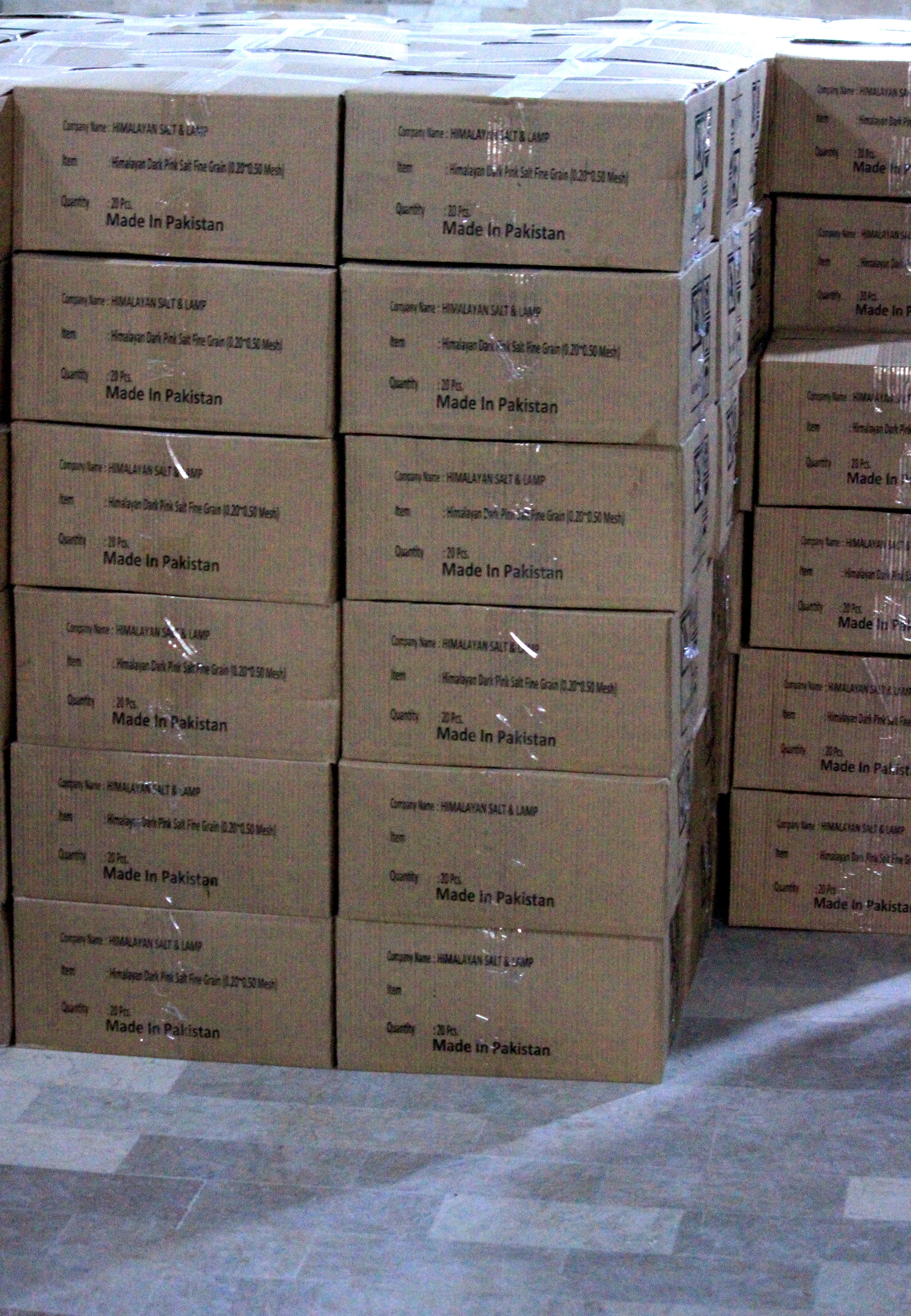 
Himalayan Dark Pink Salt 2~5 mm Coarse Salt Glass Grinder 200 gm 