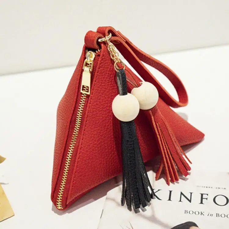 

2021 Minimalist Cute Mini Women Handbag Pu Leather Lady Purse Small Round Coin Bag Purse With Tassel