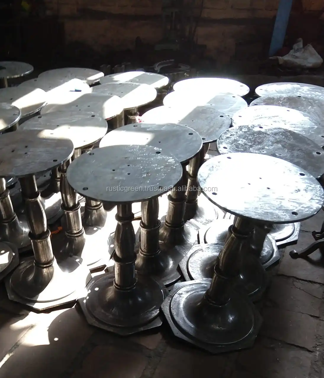 cast iron table legs