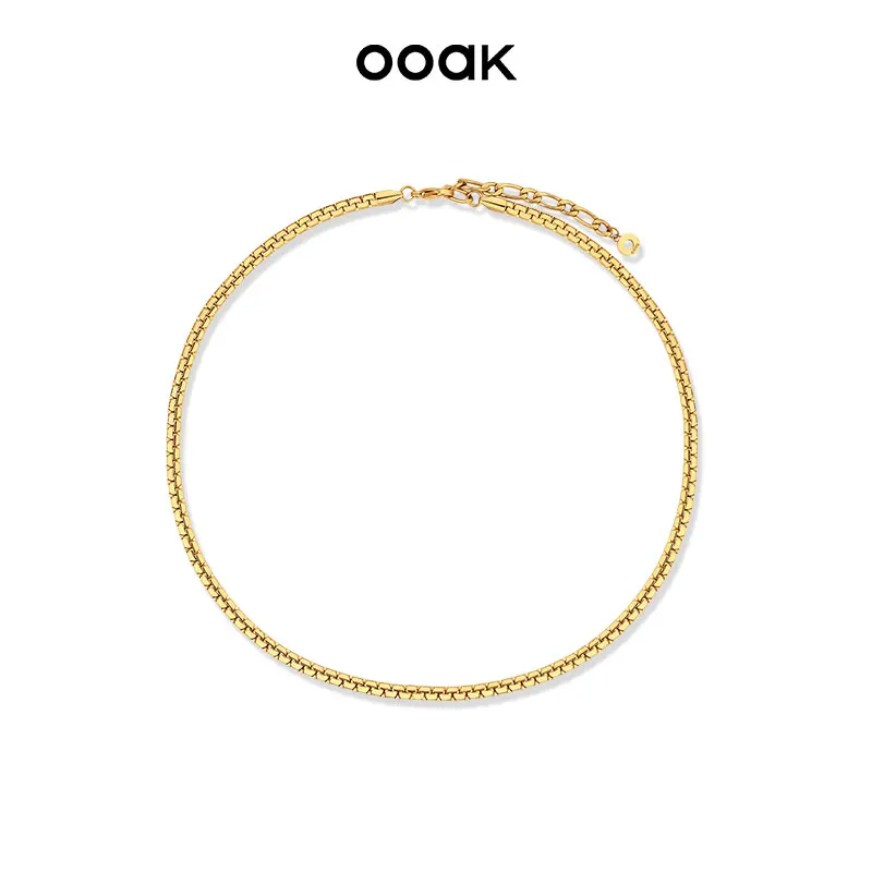 Elegant Classic Gold Beading C