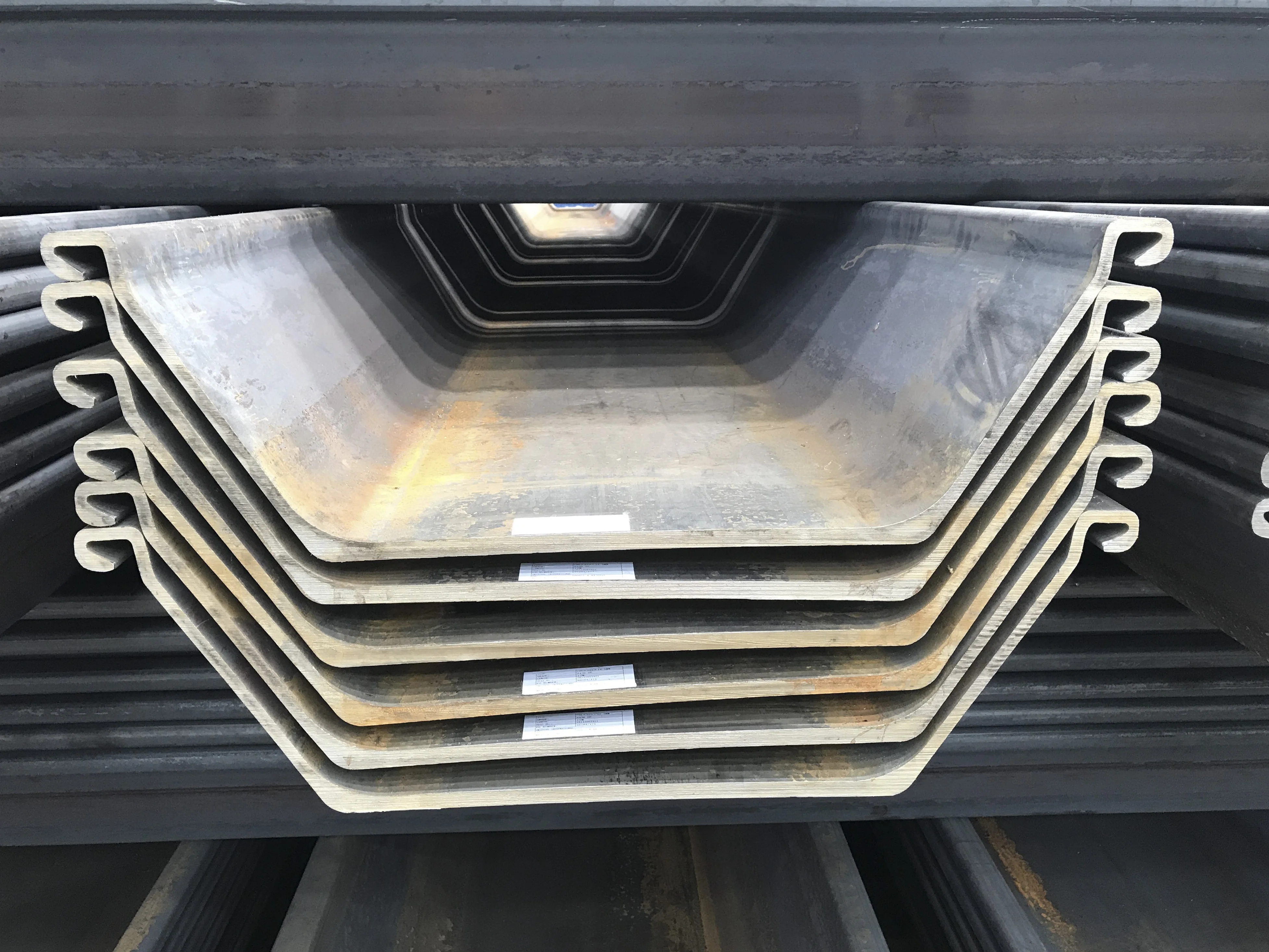 
Good prices new and used sheet pile in different sizes 