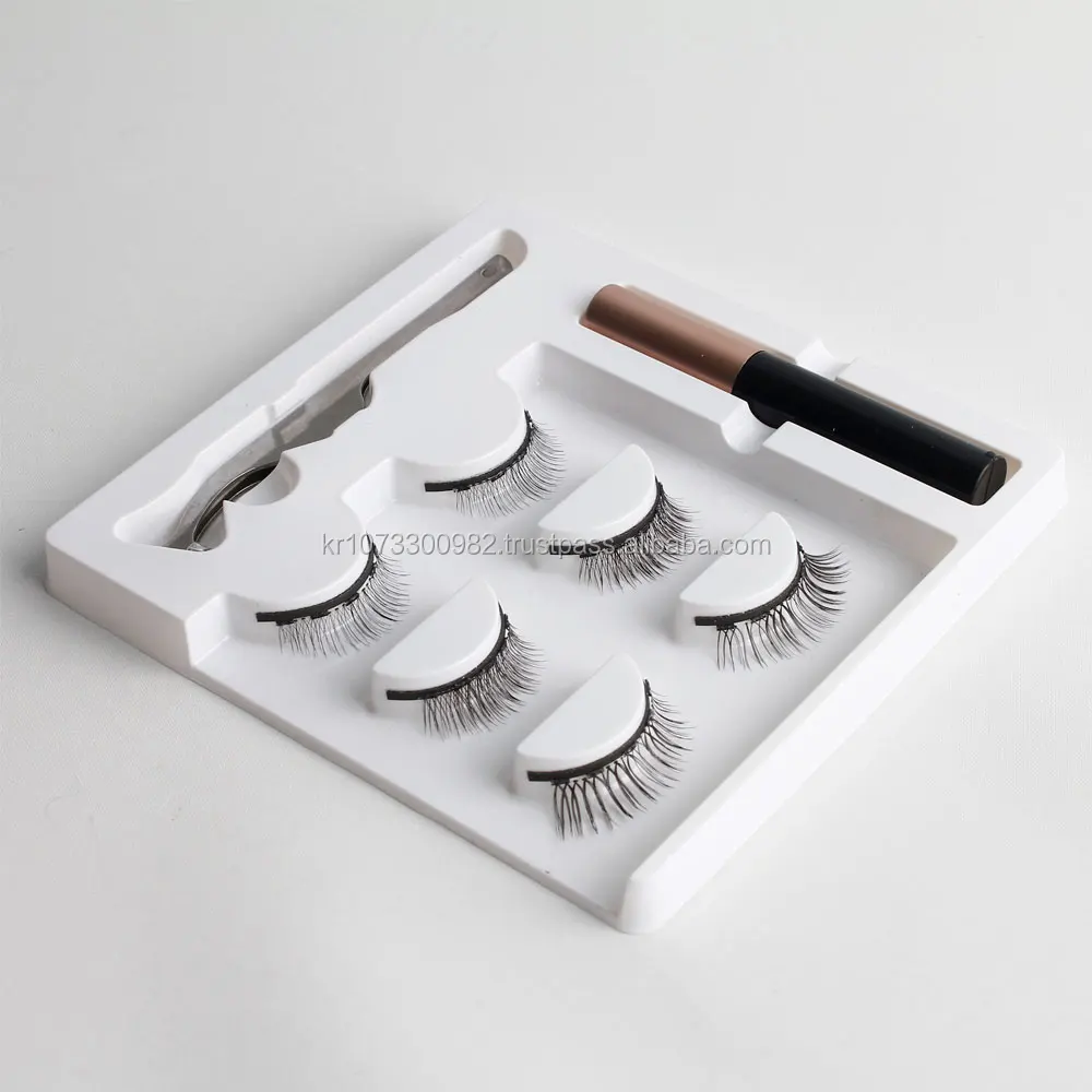 Magnetic lashes 2.jpg
