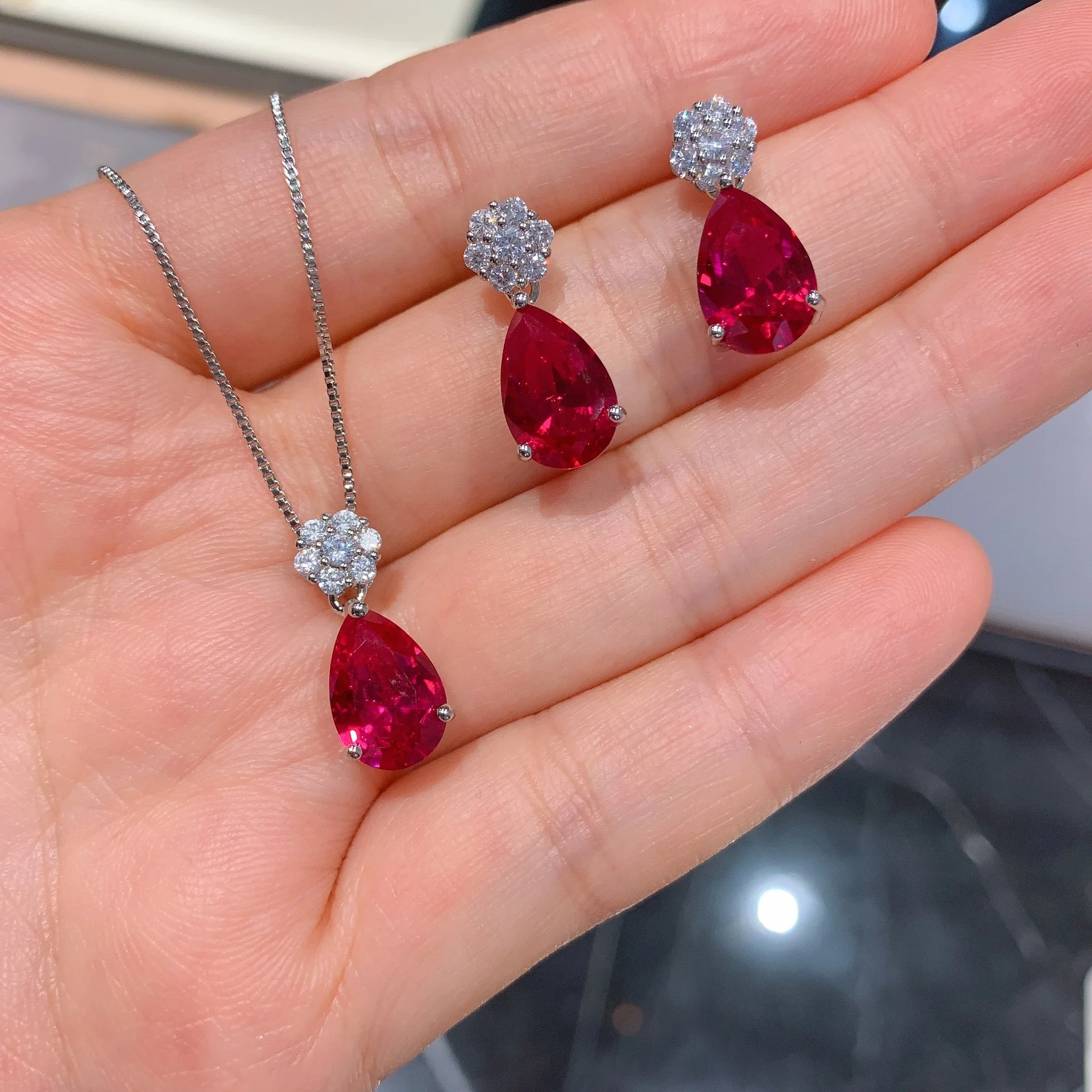 

Fashion Cut Ruby Gemstone Earrings/Pendant/Necklace Wedding Engagement Jewelry Sets gift