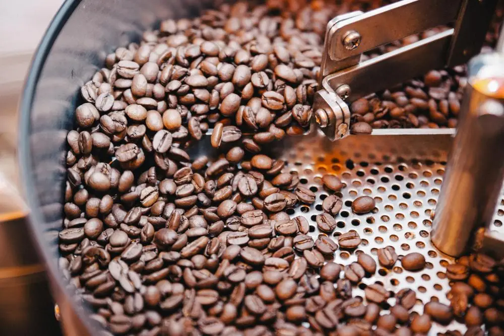 
HWC Signature Blend No. 8 Silvery Cup Roasted Coffee Beans Wholesale 