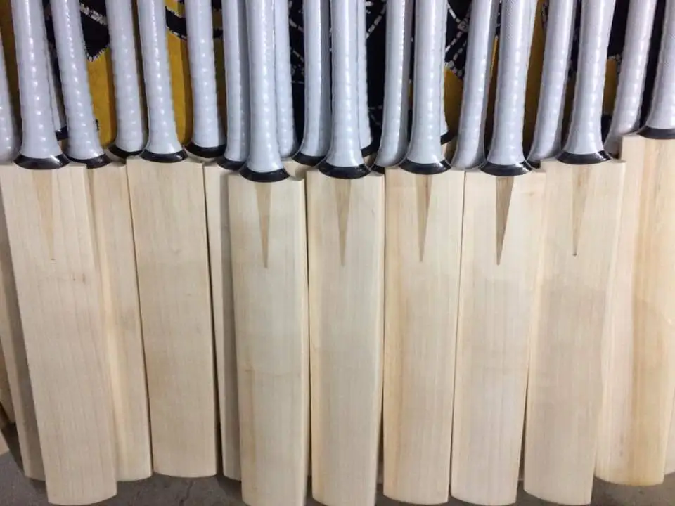 
Cricket bat English Willow Cricket Bats Grade 1+ Willow Best Quality 8-12 Straight Grains 