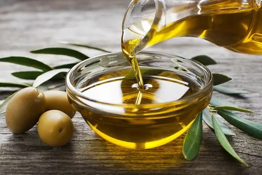 olive oil1.jpg