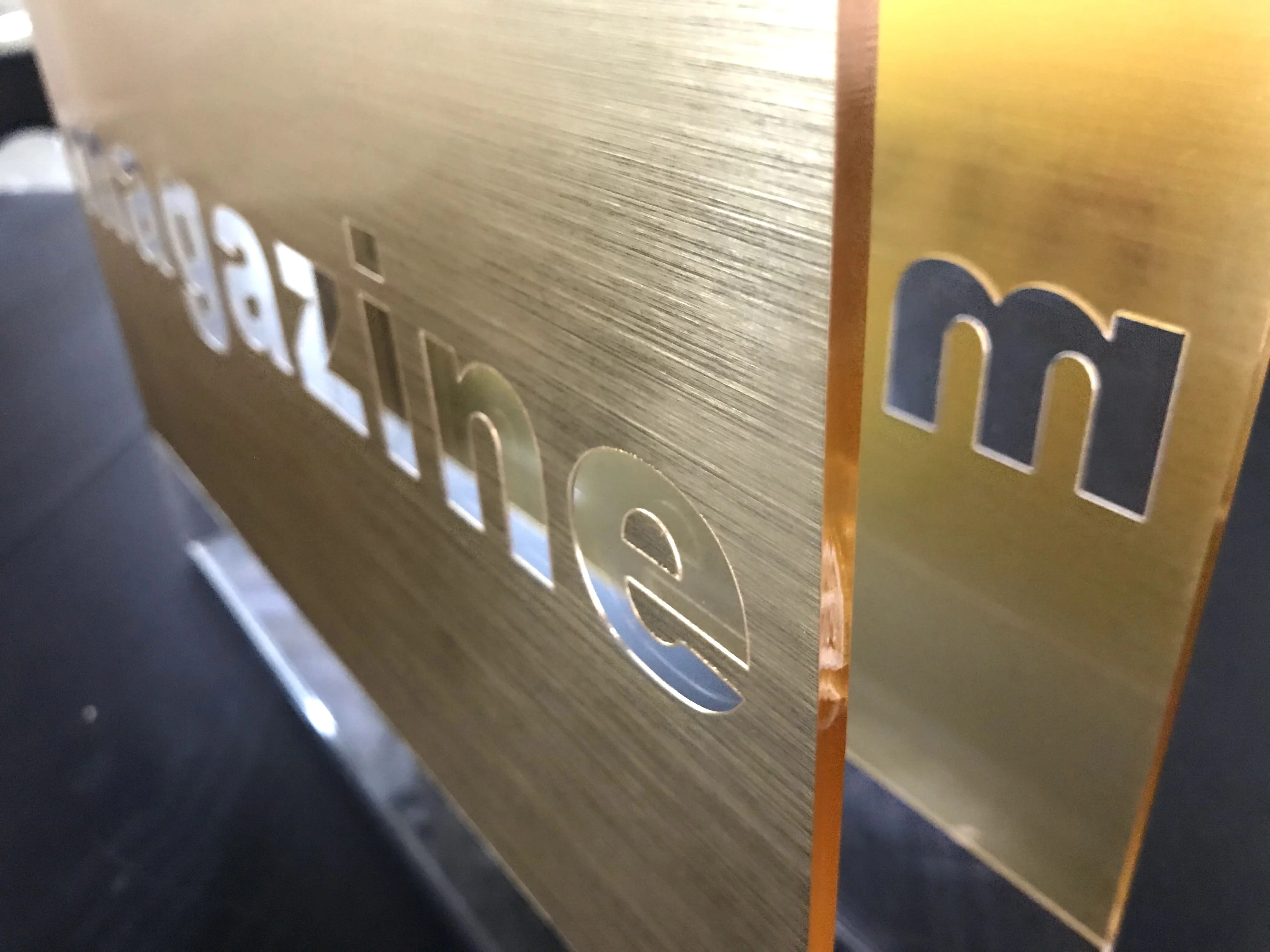 gold acrylic customize logo display stand with handle